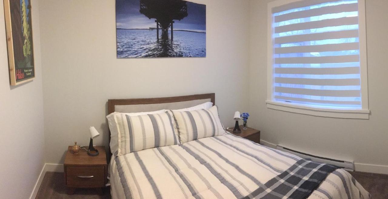 Mollys Cottage-The Suite On Vancouver Island Near Yyj Airport And The Wa And Bc Ferries North Saanich Bagian luar foto